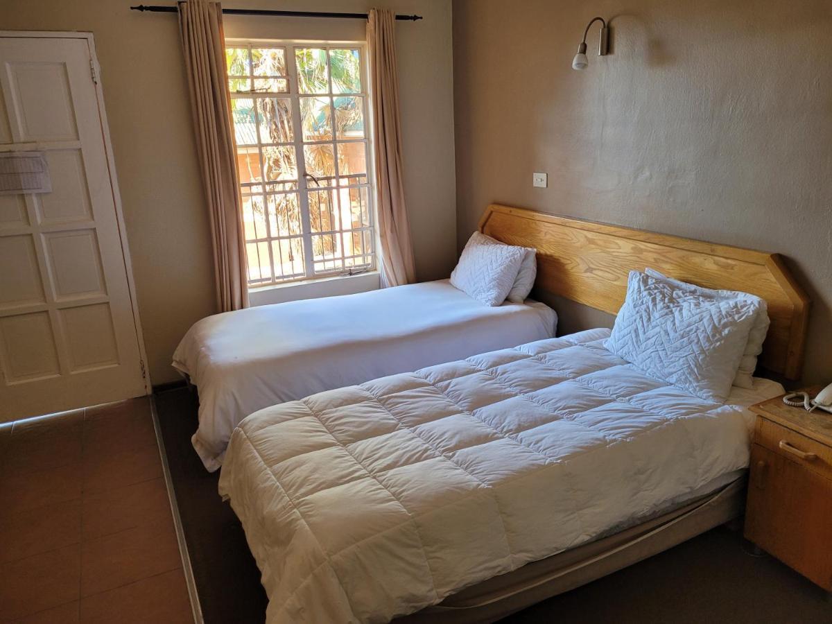 The Cannon Lodge 뉴캐슬 외부 사진